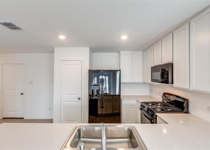 9104 Grackle Place - Photo 1