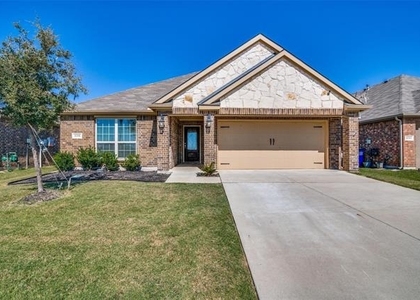 16308 E Harwood Drive - Photo 1