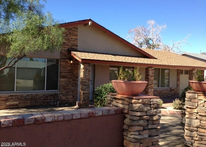 14818 N 38th Street - Photo 1