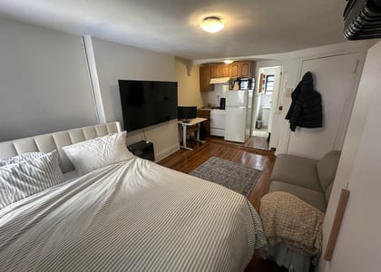 200 Allen Street - Photo 1