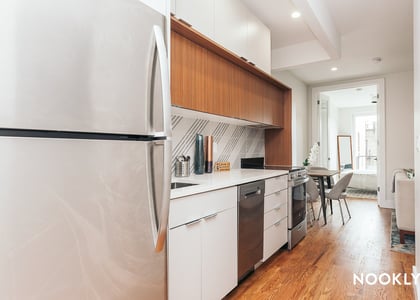 250 Lenox Rd - Photo 1