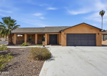 5654 W Mountain View Road - Photo 1