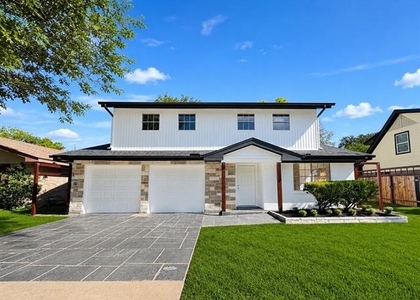 2309 E Mitchell Street - Photo 1
