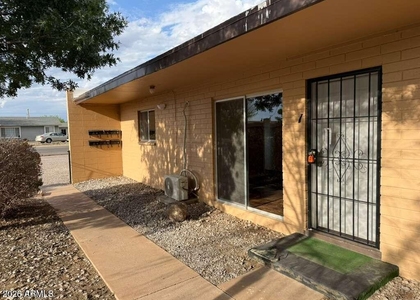 1955 E 8th Street - Photo 1