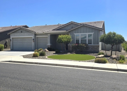 5605 N 189th Drive - Photo 1