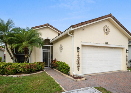 222 Sw Manatee Springs Way - Photo 1