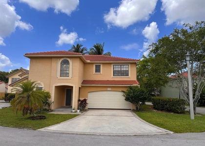 1728 Shoreside Circle - Photo 1