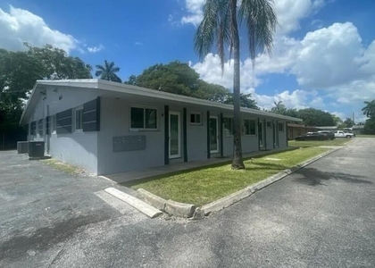 4665 Sw 33rd Avenue - Photo 1