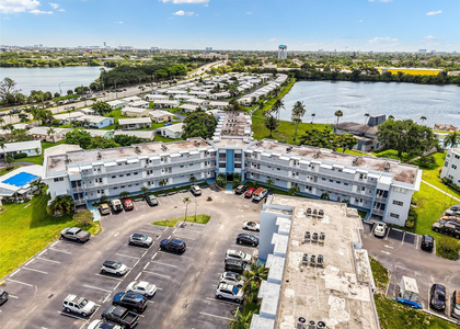 2309 Park Lane - Photo 1