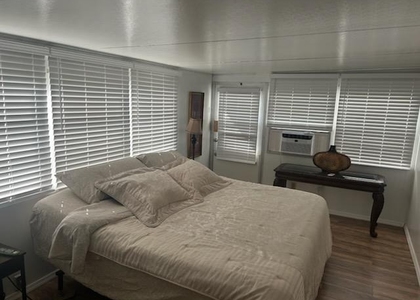 2915 W Marina Drive - Photo 1