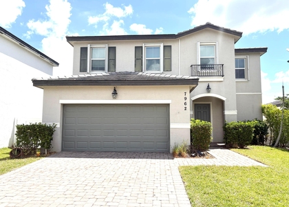7962 Nw Greenbank Circle - Photo 1
