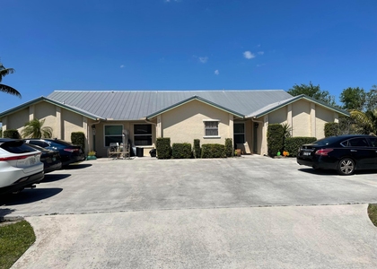 7607 Se Hobe Terrace - Photo 1