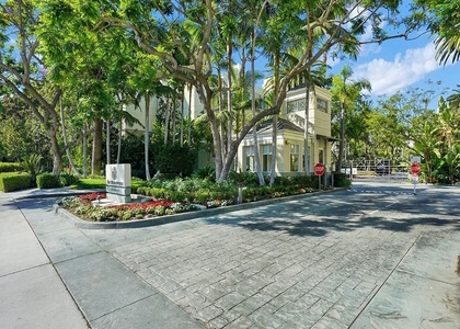2233 Martin - Photo 1