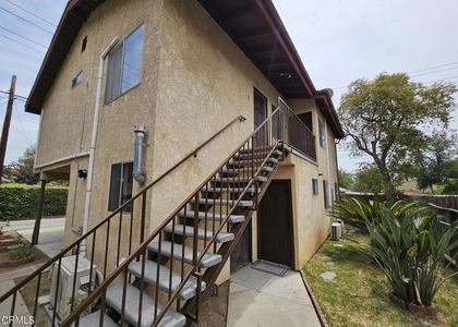 1980 E Villa Street - Photo 1
