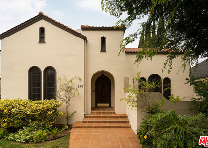 127 N Gower Street - Photo 1