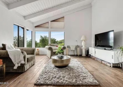 2286 Mt Vernon Avenue - Photo 1