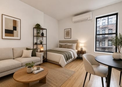 346 West 52nd Street - Photo 1