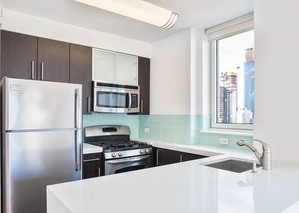 West 37th Street - Photo 1