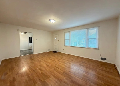 18 Bedford Avenue - Photo 1