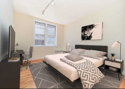 233 E 12th Street - Photo 1