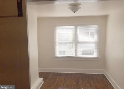 4 W Cork Street - Photo 1