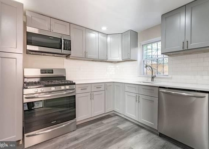 1914 Wilder Street - Photo 1