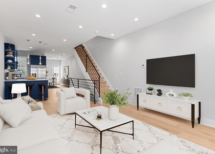 713 S 58th Street - Photo 1