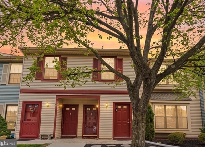 165 Wyndham Place - Photo 1