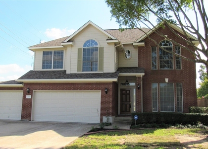 2033 Creole Dr - Photo 1