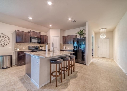 2100 Littleton Dr - Photo 1