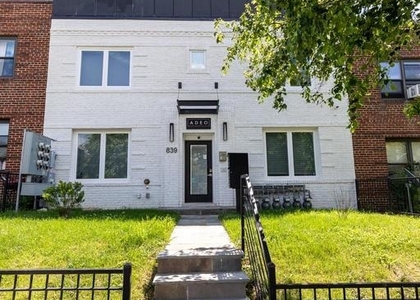 839 19th Street Ne - Photo 1