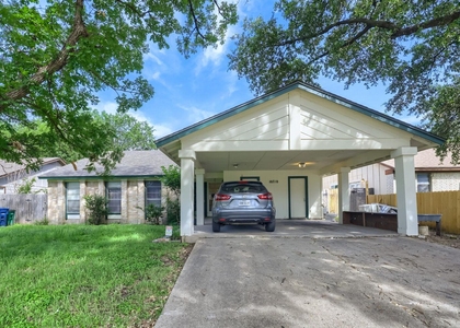 10710 Topperwein Dr - Photo 1