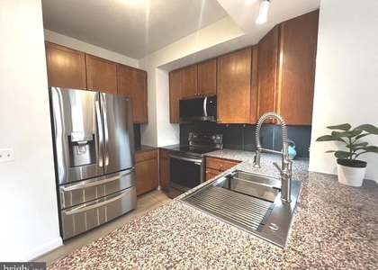 400 Massachusetts Avenue Nw - Photo 1