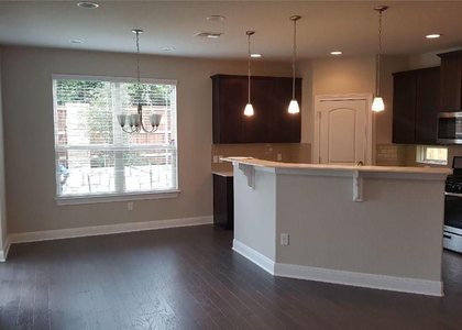 1015 Boatswain Way - Photo 1