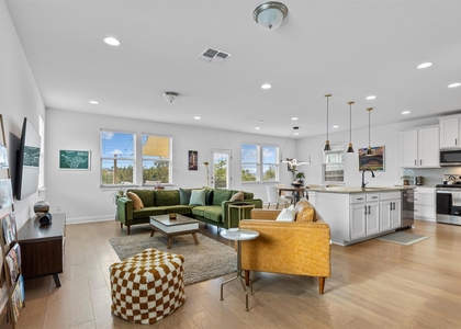 6201 Pine Leaf Trl - Photo 1