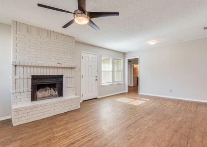 1110 Hyridge St - Photo 1