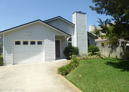 625 S 11th Avenue S - Photo 1