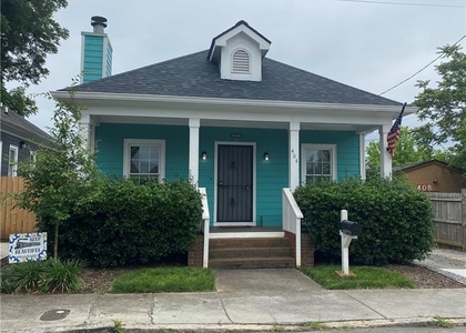 404 Bass Street Sw - Photo 1