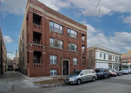 5310 S Harper Avenue - Photo 1