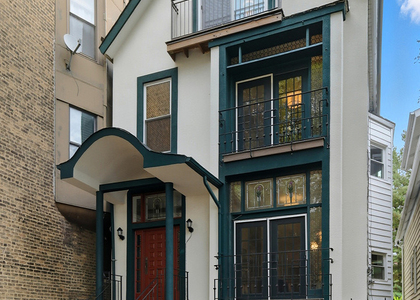 3053 N Seminary Avenue - Photo 1