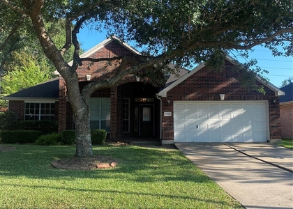 8312 Spinnaker Bay Lane - Photo 1