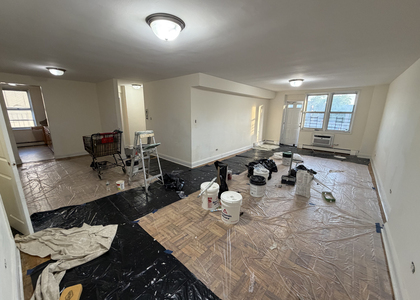 86-25 Van Wyck Expressway - Photo 1