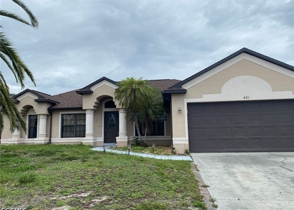 421 Nw 36th Avenue - Photo 1