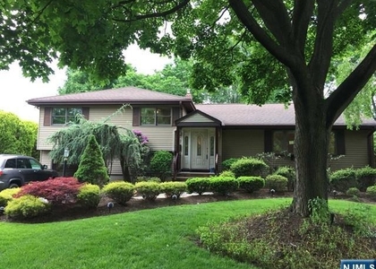 212 Delmar - Photo 1