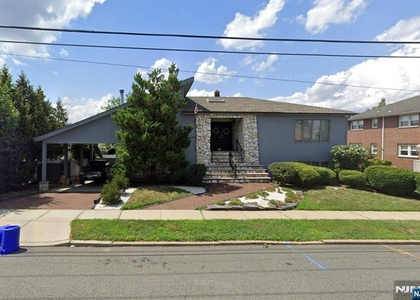 433 Chase - Photo 1