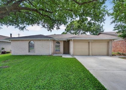 9906 Rocky Hollow Road - Photo 1