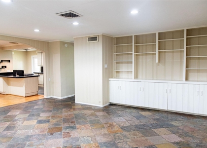 5564 Aspen Street - Photo 1