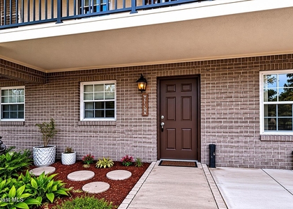 3118 Sir Hamilton Circle - Photo 1
