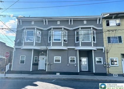 171 W Ridge Street - Photo 1