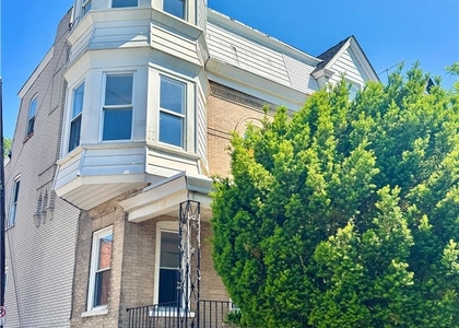 535 W Tilghman Street - Photo 1